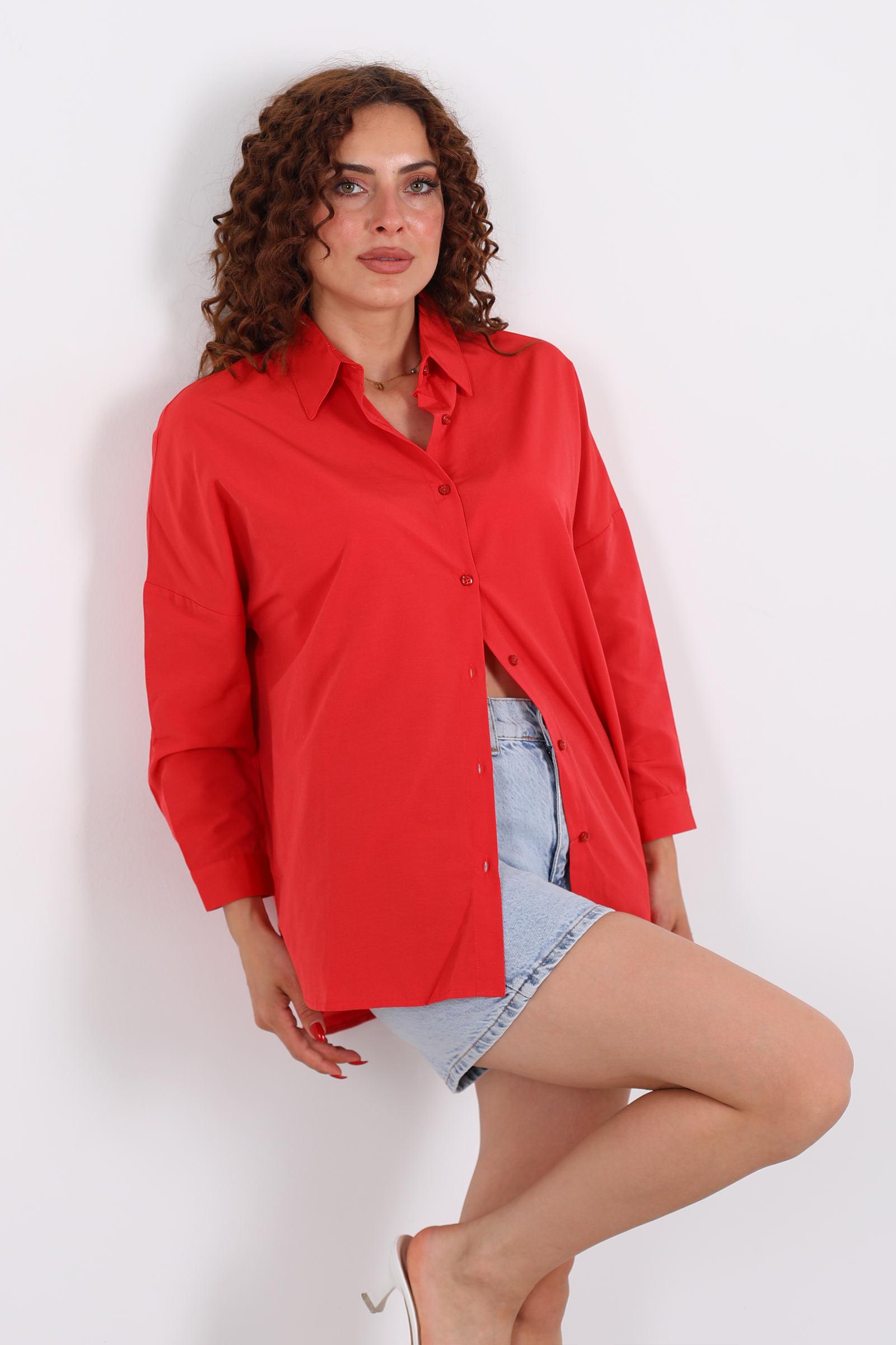 Eteği Oval Kırmızı Kadın Oversize Gömlek