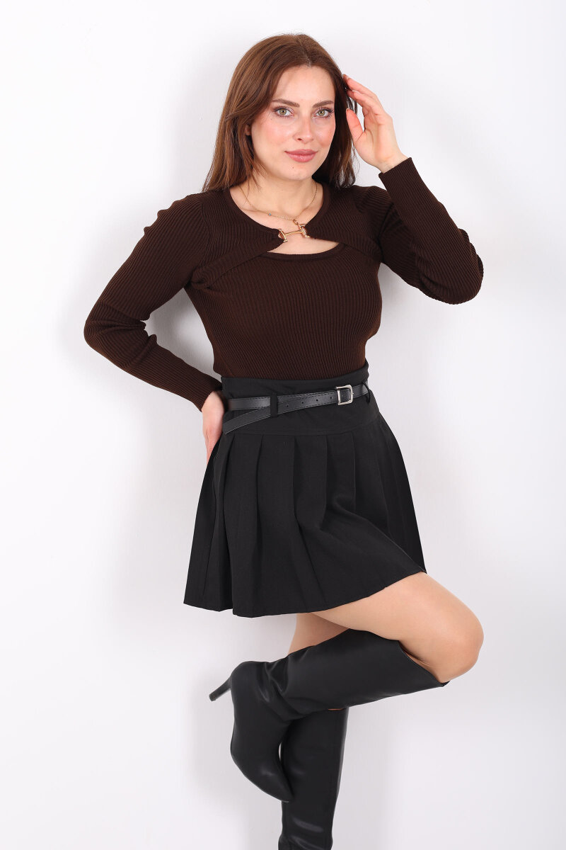 Aksesuarlı Yaka Detaylı Kadın Kahverengi Triko Kazak - 1