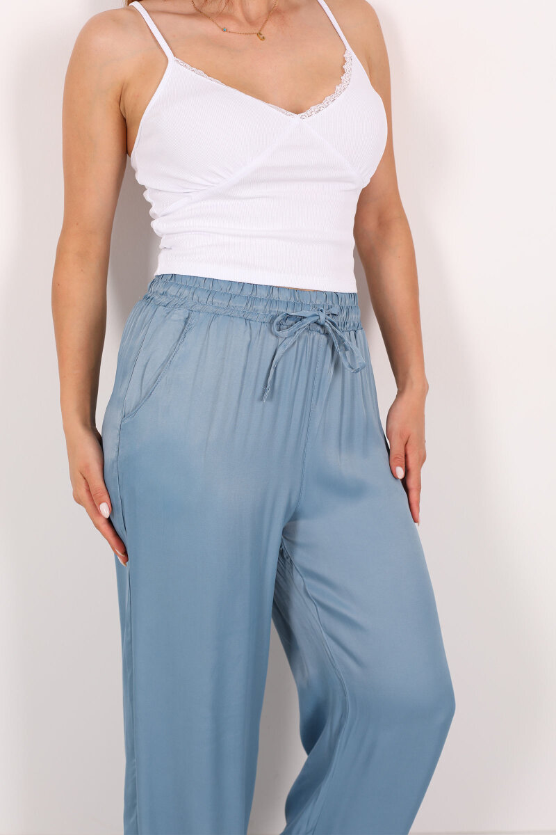 Beli Bağlamalı Bol Paça Işıltılı Bürümcük Saten Mavi Kadın Pantolon - 2