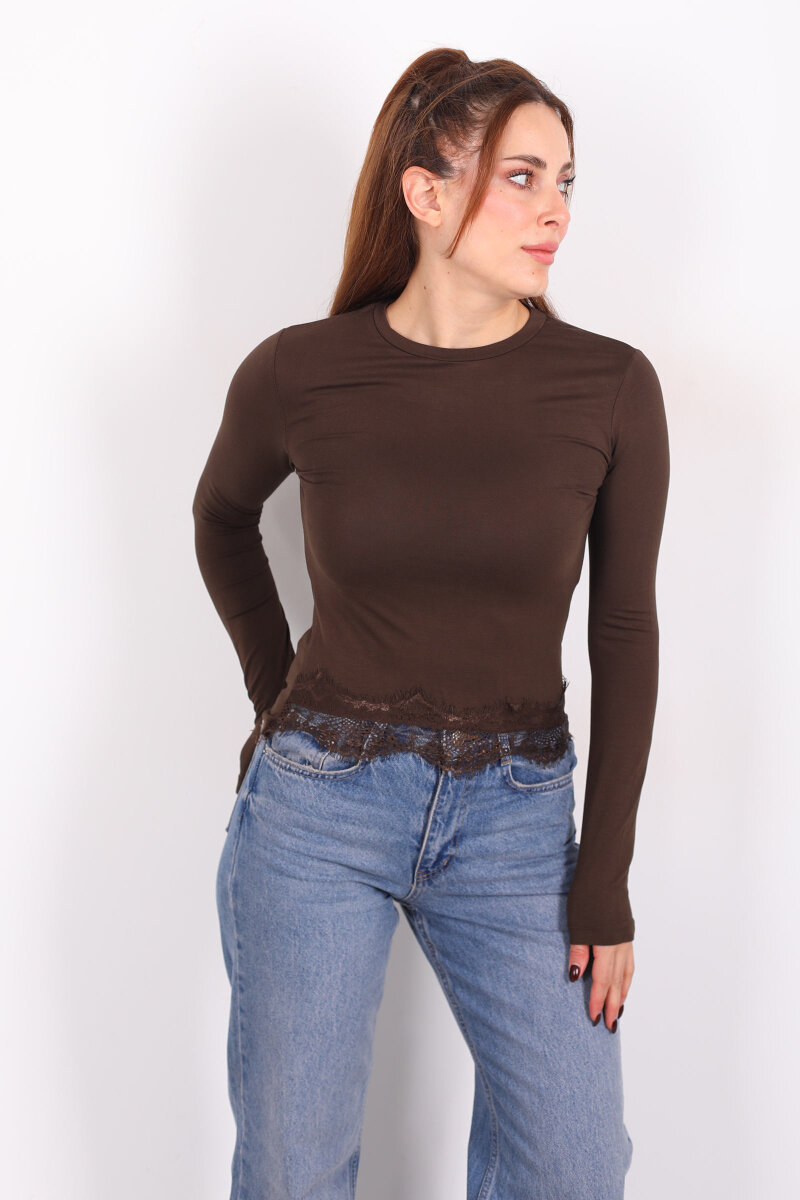 Bisiklet Yaka Eteği Dantelli Acı Kahve Kadın Bluz - 1
