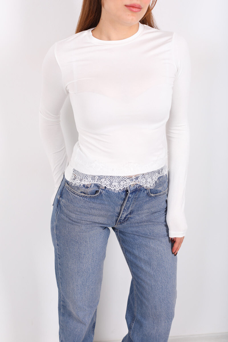 Bisiklet Yaka Eteği Dantelli Beyaz Kadın Bluz - 2