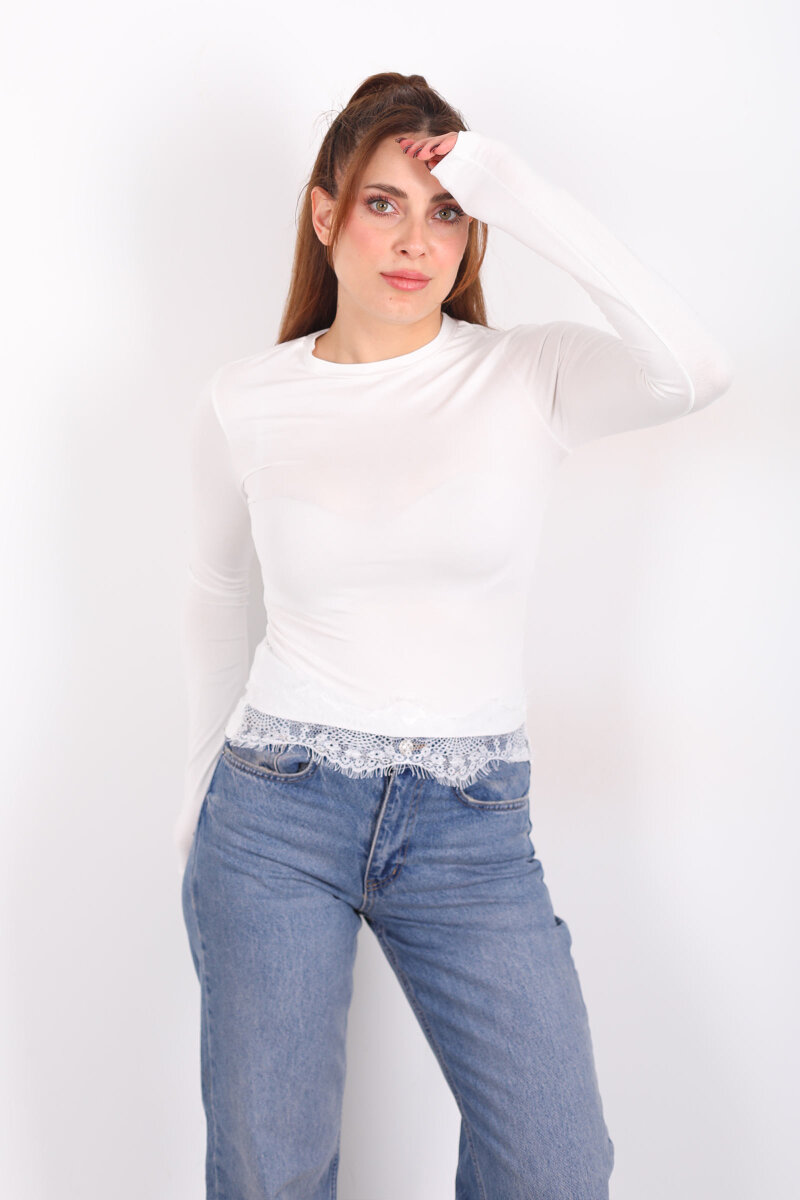 Bisiklet Yaka Eteği Dantelli Beyaz Kadın Bluz - 6