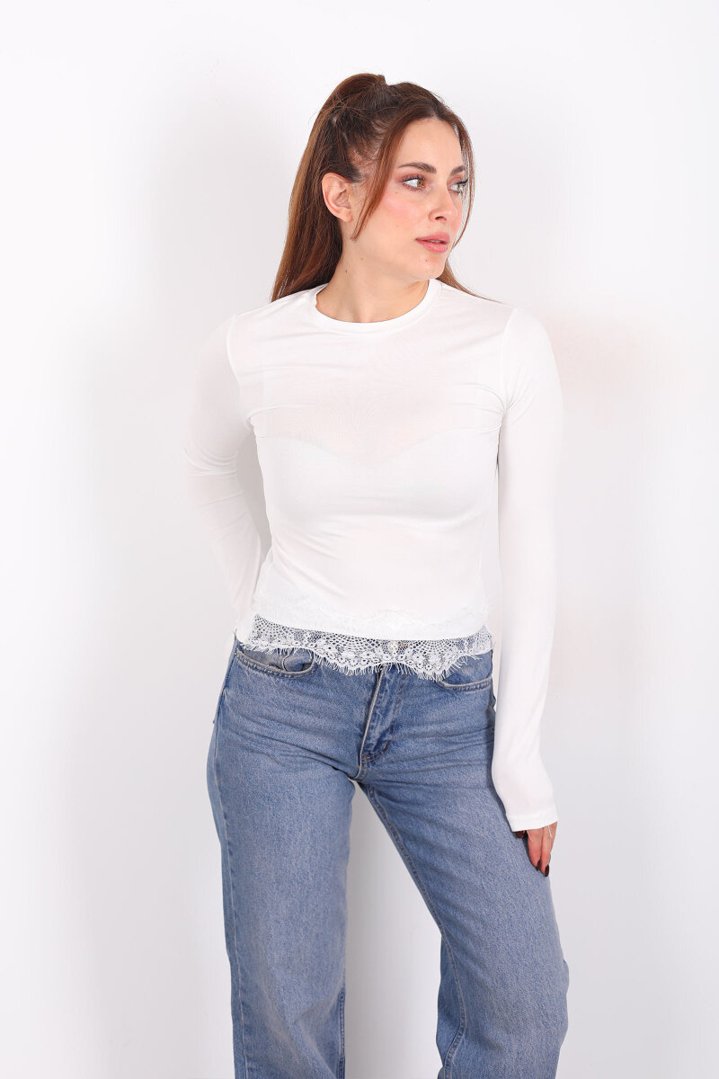 Bisiklet Yaka Eteği Dantelli Beyaz Kadın Bluz - 3