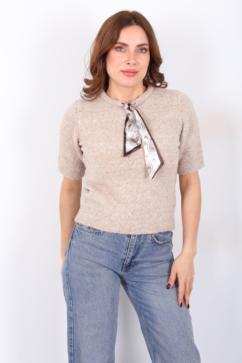 Bisiklet Yaka Fular Detaylı Kısa Kol Taş Rengi Kadın Triko Kazak - 6