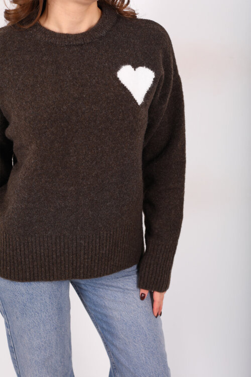 Bisiklet Yaka Kalp Detaylı Acı Kahve Kadın Triko Kazak - Berox (1)