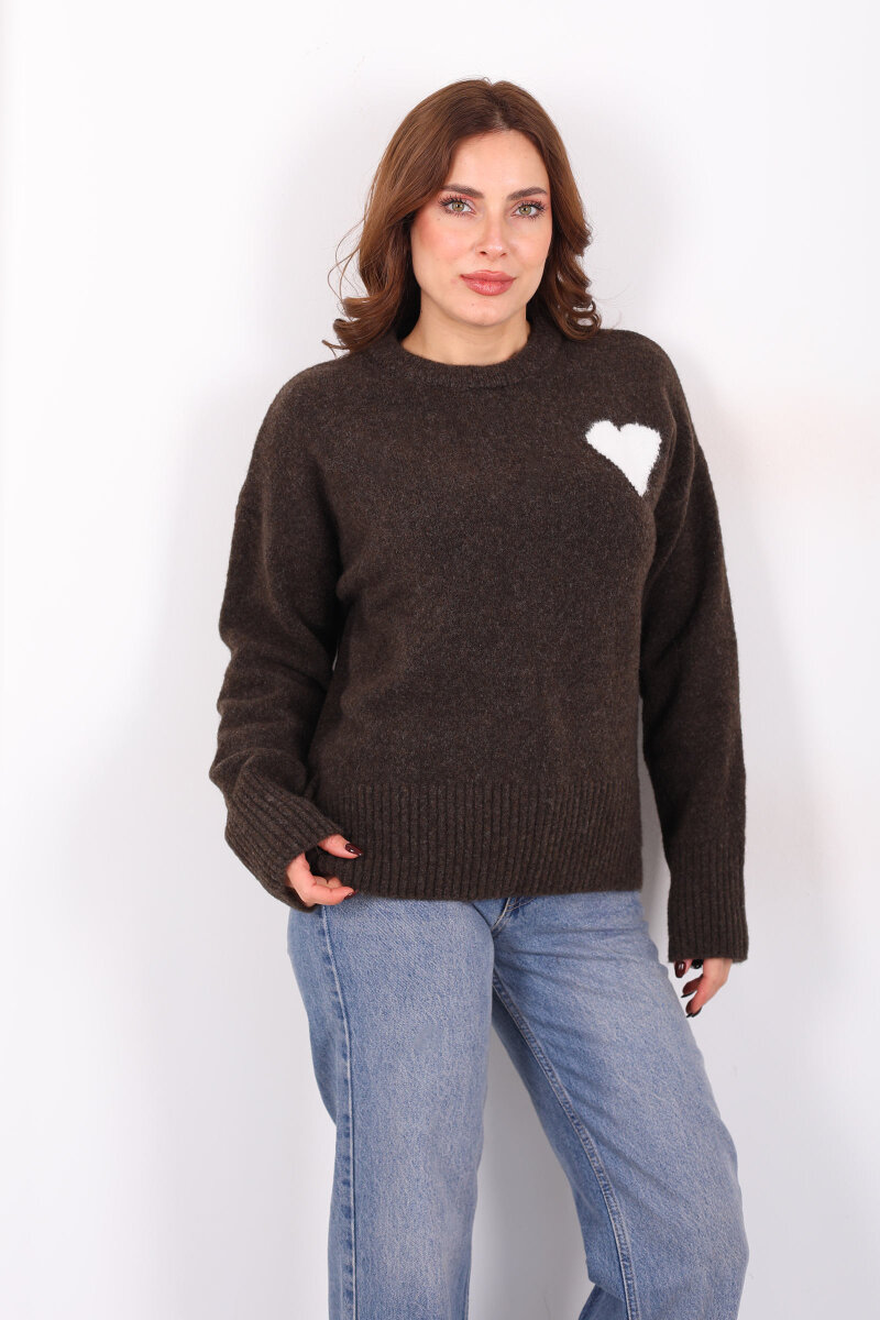 Bisiklet Yaka Kalp Detaylı Acı Kahve Kadın Triko Kazak - 4