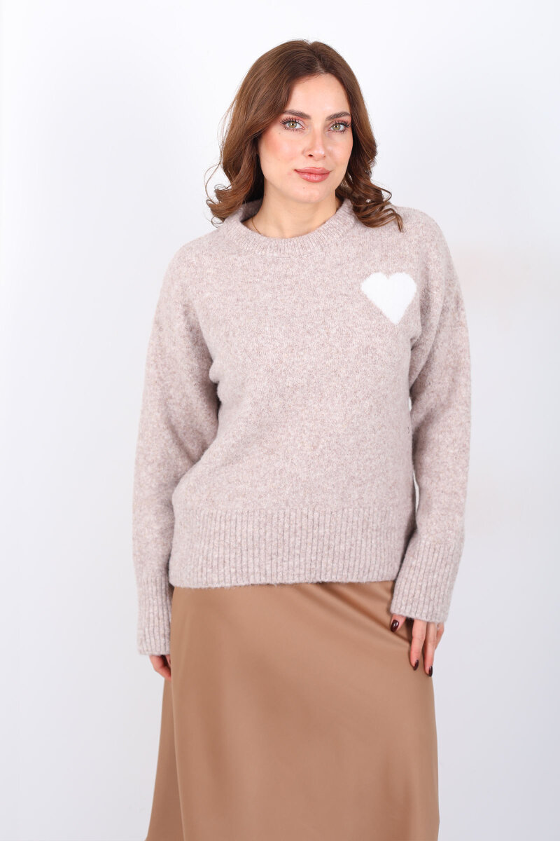 Bisiklet Yaka Kalp Detaylı Taş Rengi Kadın Triko Kazak - 3