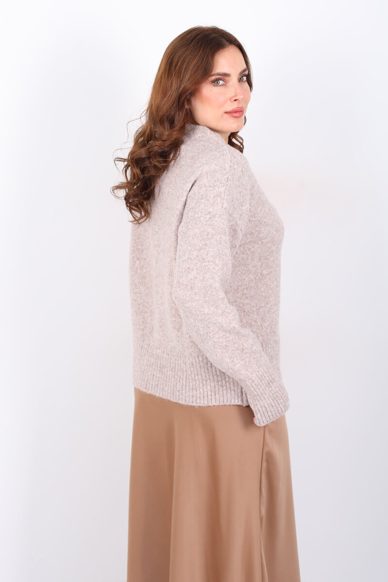 Bisiklet Yaka Kalp Detaylı Taş Rengi Kadın Triko Kazak - 4