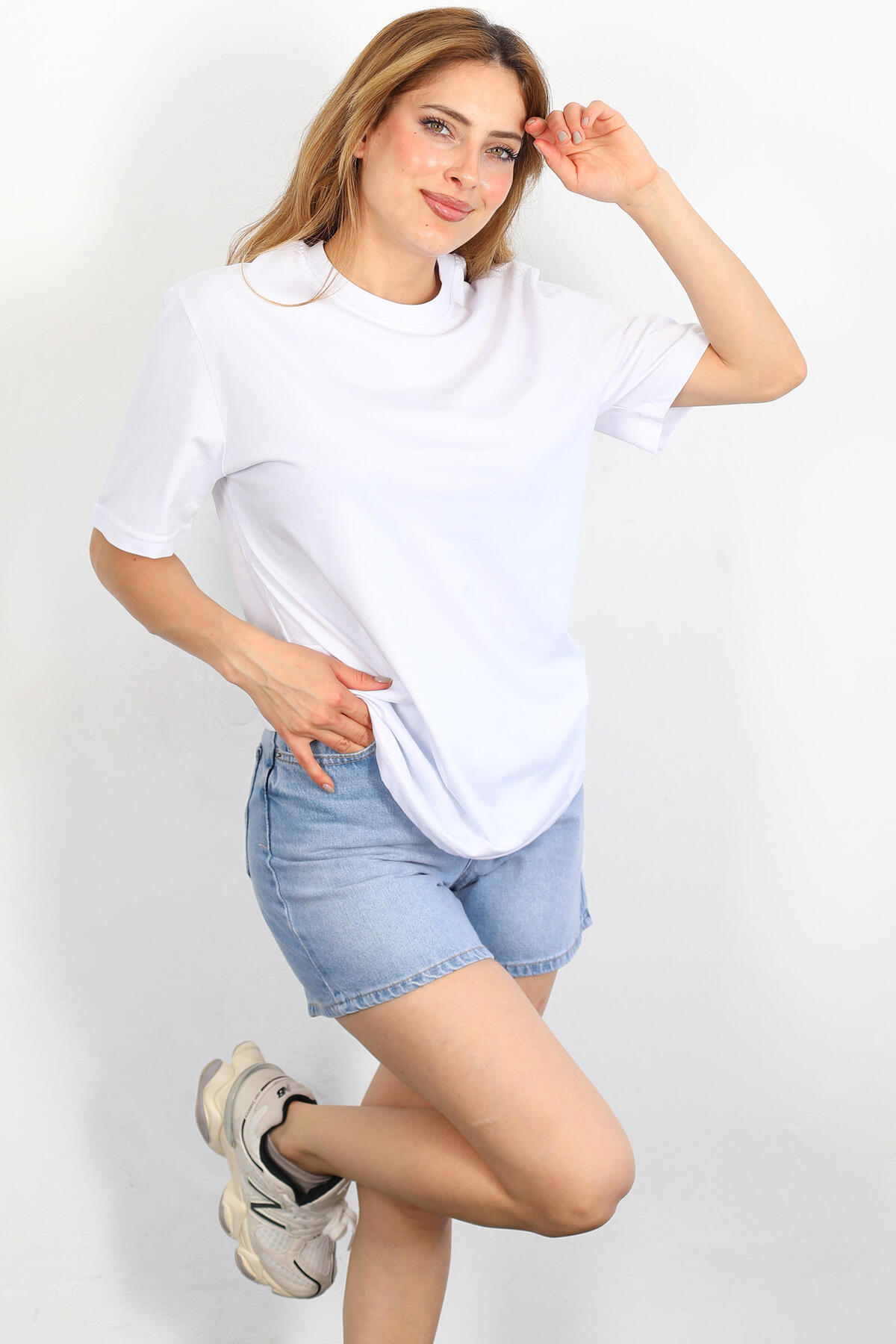 Bisiklet Yaka Oversize Beyaz Ünisex T-shirt