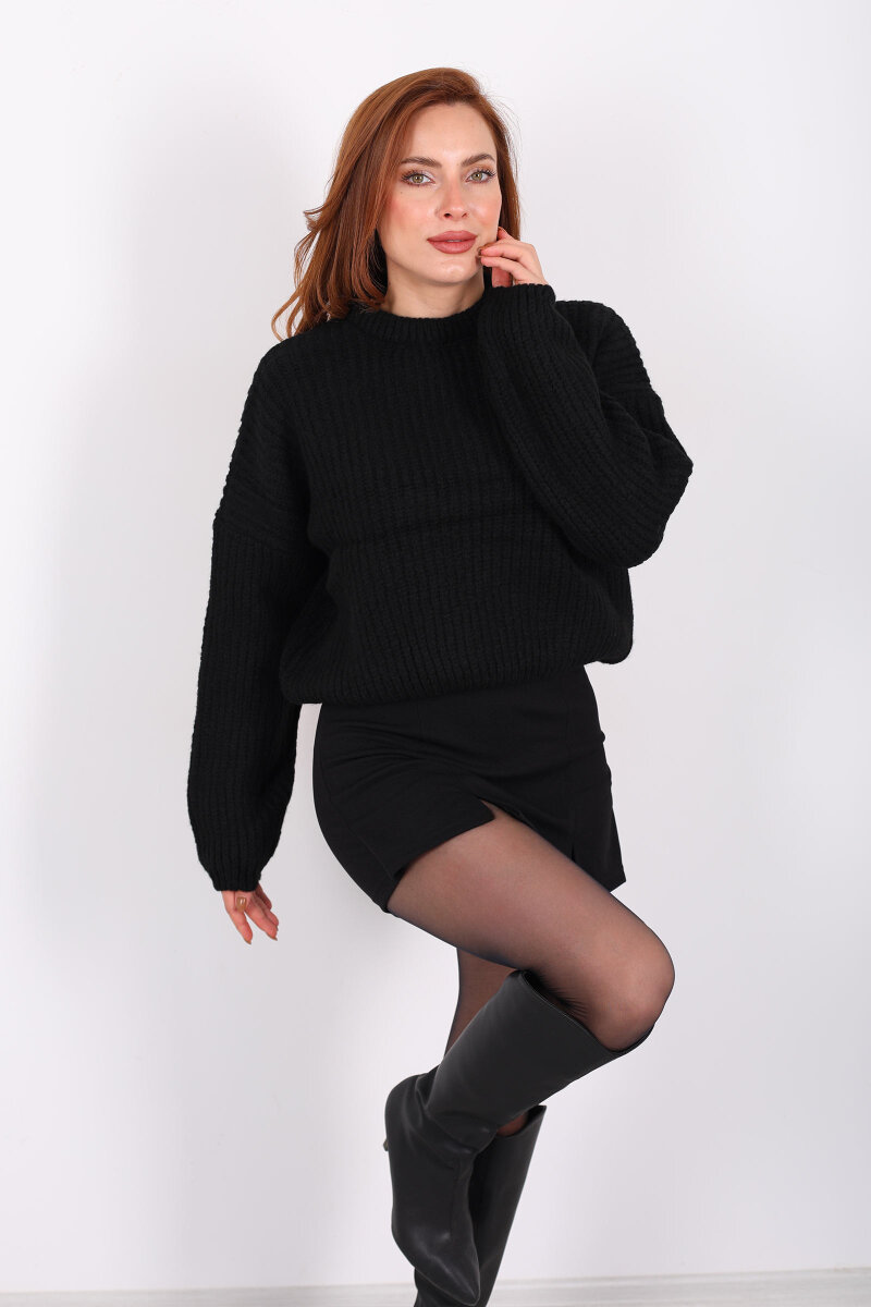 Bisiklet Yaka Oversize Siyah Kadın Triko Crop - 1