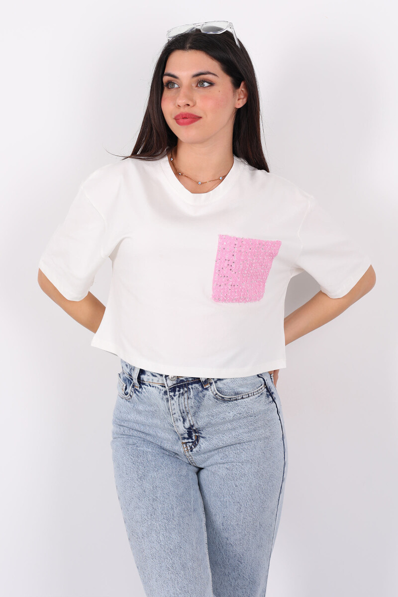 Bisiklet Yaka Pul Nakışlı Cep Detaylı Pembe Kadın T-Shirt - 4