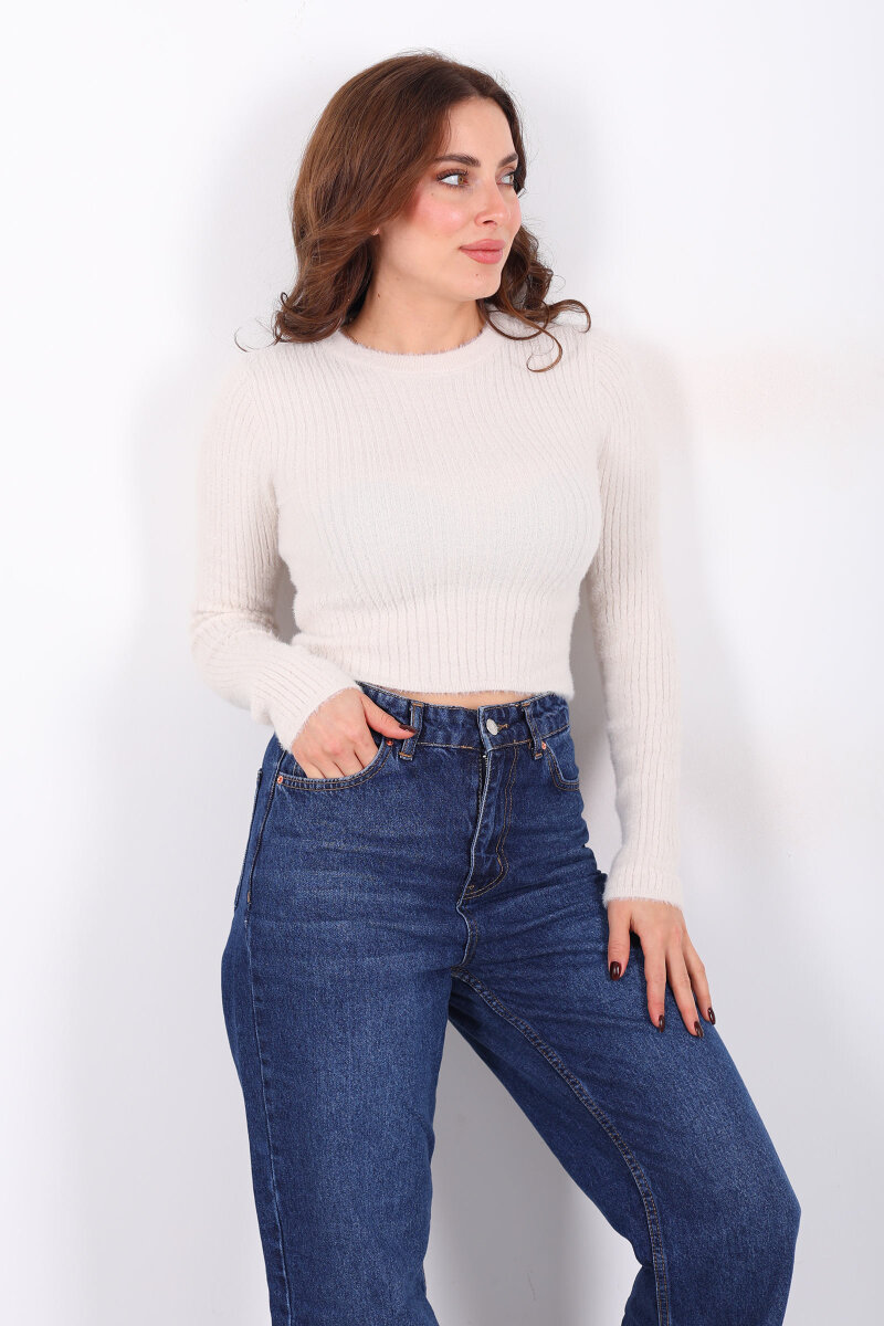 Bisiklet Yaka Sakallı Yumuşak Ekru Kadın Triko Kazak - 1