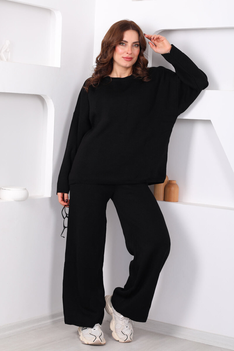 Bisiklet Yaka Salaş Siyah Kadın Triko Takım - 1