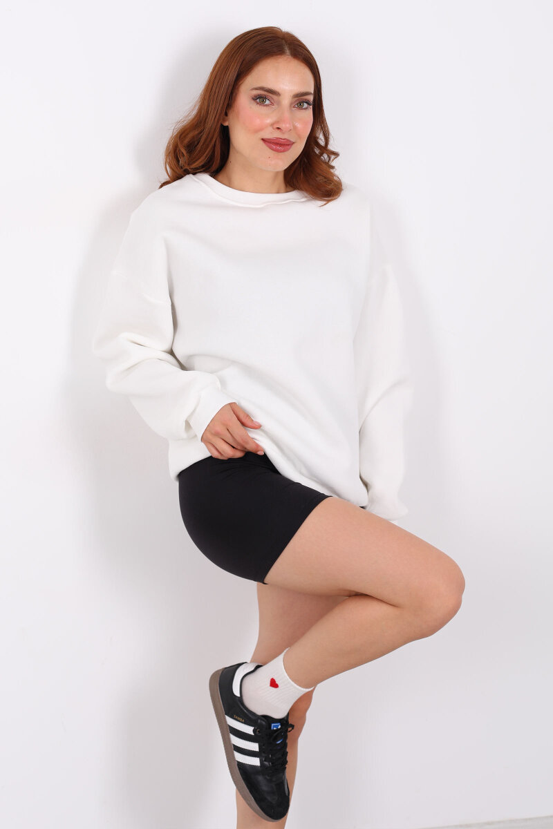 Bisiklet Yaka Üç İplik Beyaz Kadın Oversize Sweat - 1