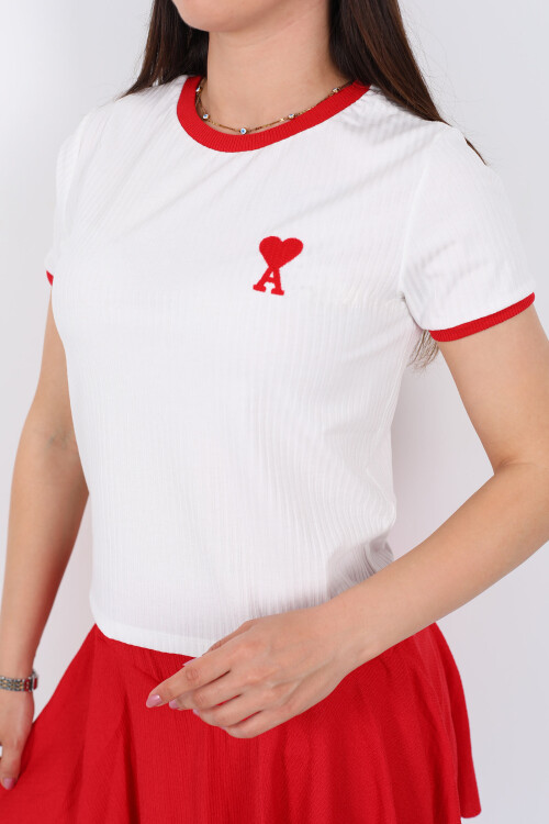 Biyeli A Kalp Nakışlı Kısa Kol Fitilli Beyaz Kadın T-Shirt - 2