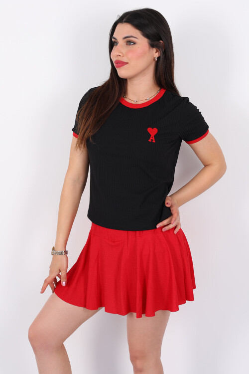 Biyeli A Kalp Nakışlı Kısa Kol Fitilli Siyah Kadın T-Shirt - 1