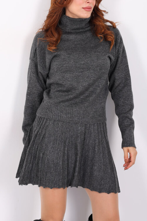 Boğazlı Eteği Pileli Kadın Antrasit Triko Takım - Berox (1)