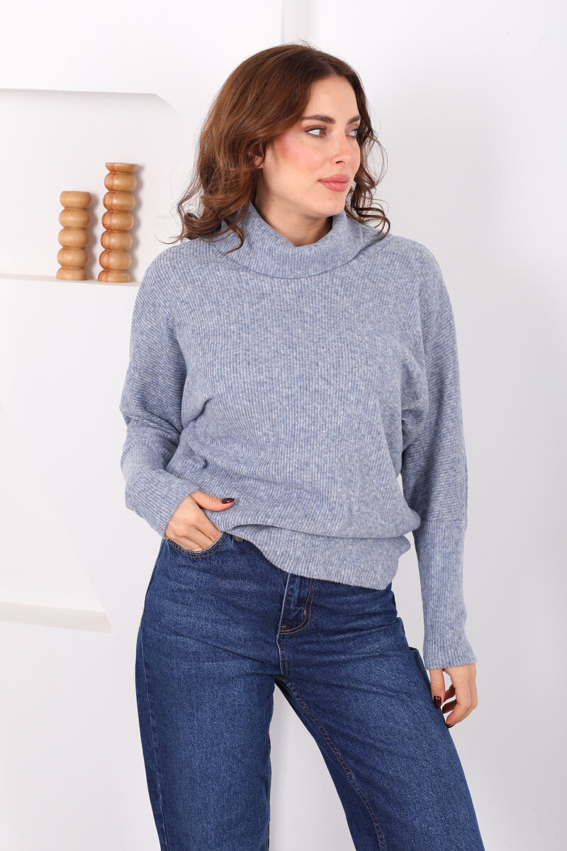 Boğazlı Yarasa Kol Mavi Kadın Triko Kazak - 1