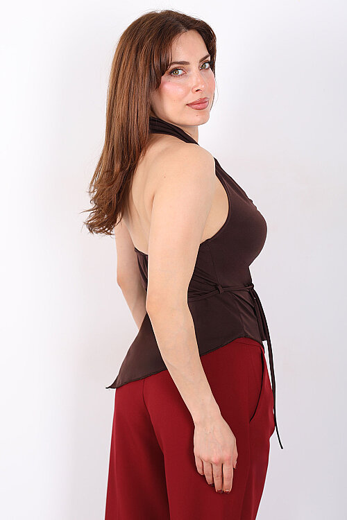 Boyundan Geçirmeli Degaje Sırtı Bağlamalı Kahverengi Kadın Bluz - Berox (1)