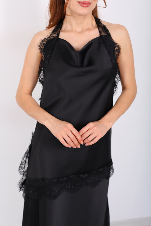 Boyundan Tül Bağlamalı Siyah Kadın Asimetrik Saten Bluz - 4