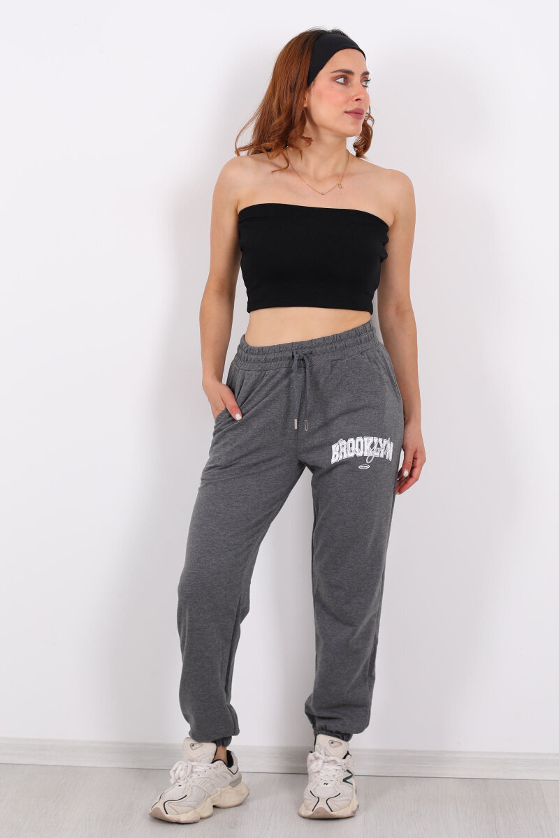 Brooklyn Baskılı Paça Lastikli Antrasit Kadın Eşofman Altı - 3