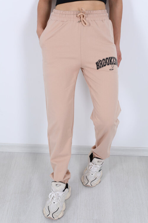 Brooklyn Baskılı Paça Lastikli Bej Kadın Eşofman Altı - Berox (1)