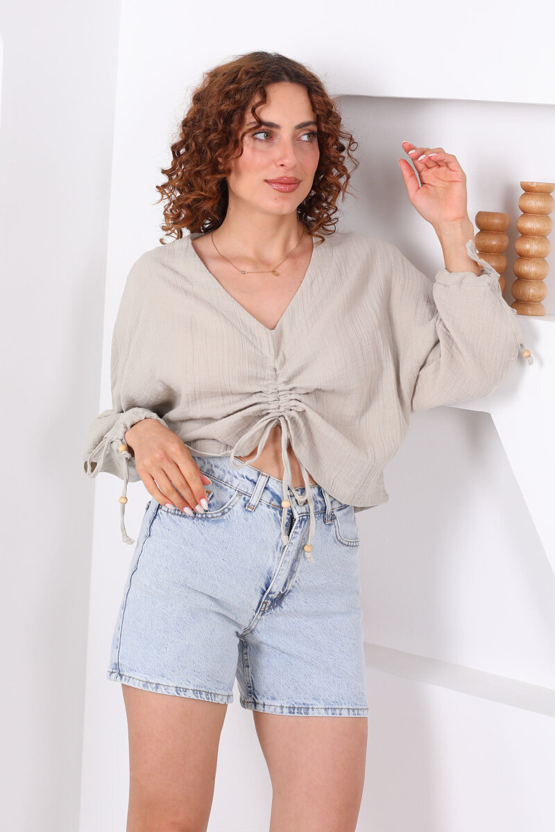 Büzgülü V yaka Müslin Taş Rengi Kadın Bluz - 1