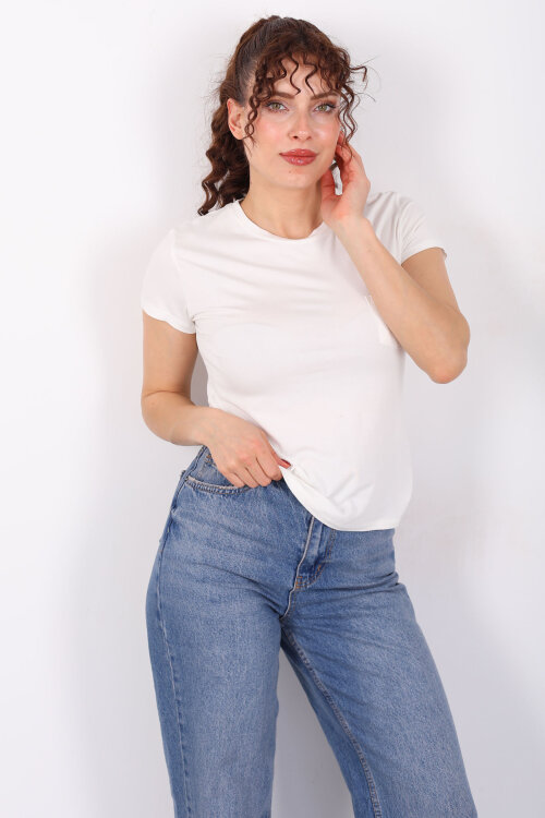 Cep Detaylı Bisiklet Yaka Ekru Kadın T-Shirt - Berox