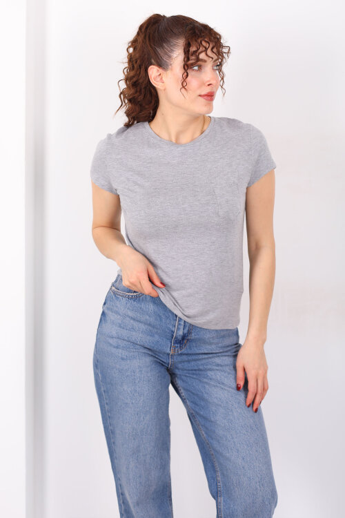 Cep Detaylı Bisiklet Yaka Gri Kadın T-Shirt - 3