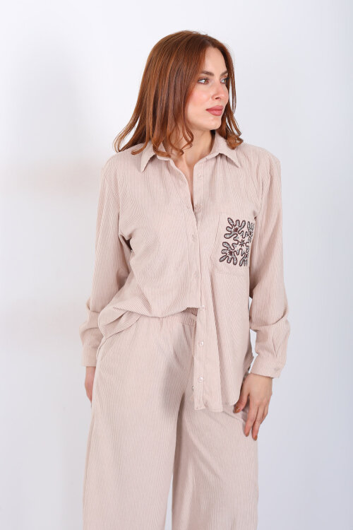 Cep Nakışlı Oversize Bej Kadın Kadife Gömlek - 6