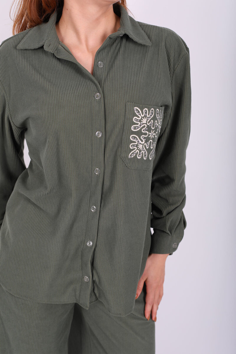 Cep Nakışlı Oversize Haki Kadın Kadife Gömlek - 2