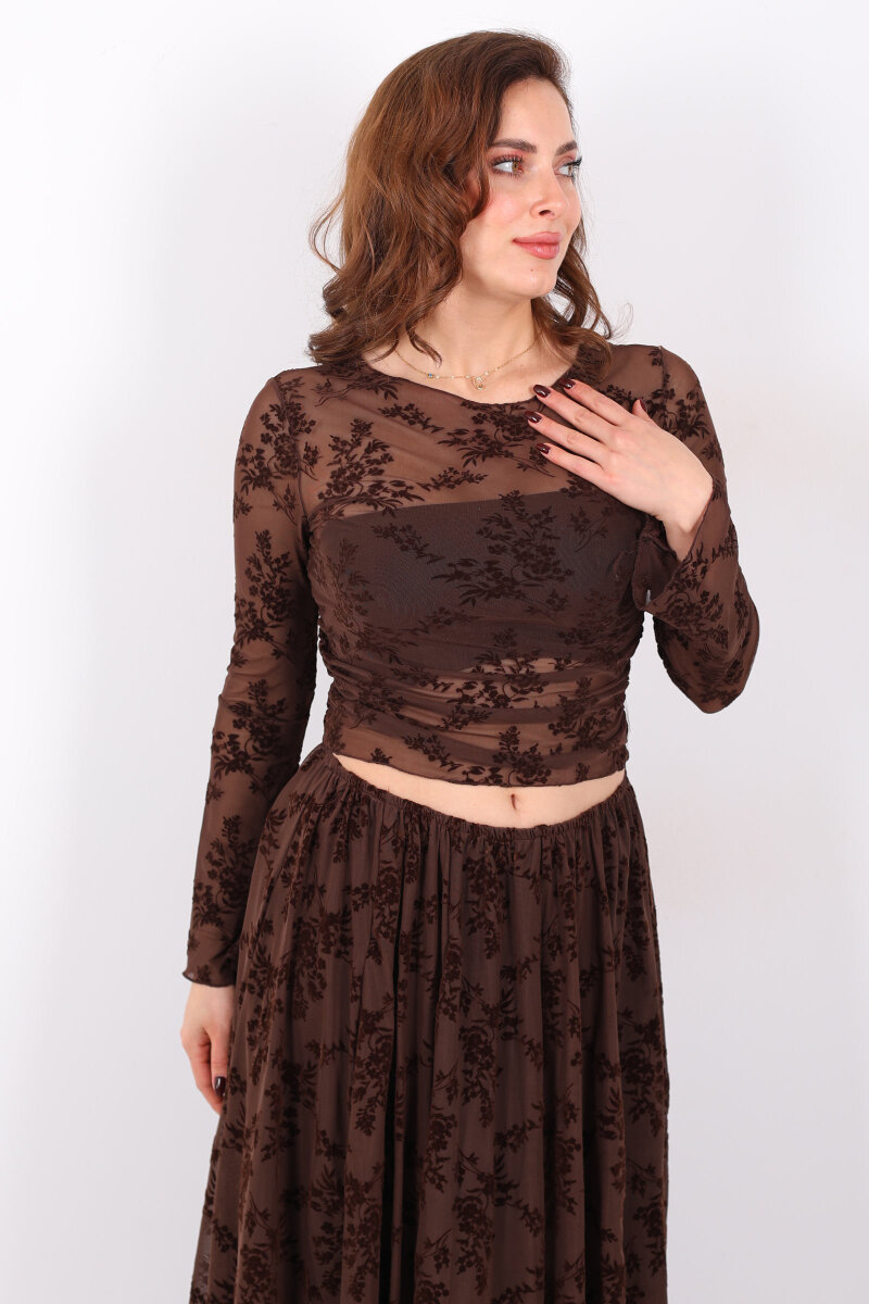 Çiçek Desenli Yanları Büzgülü Kahverengi Kadın Tül Bluz - 1