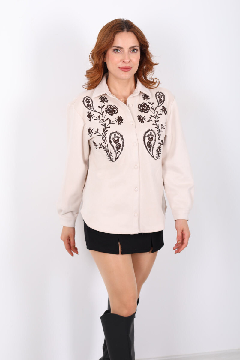 Çiçek Nakışlı Taş Rengi Kadın Süet Gömlek - 4