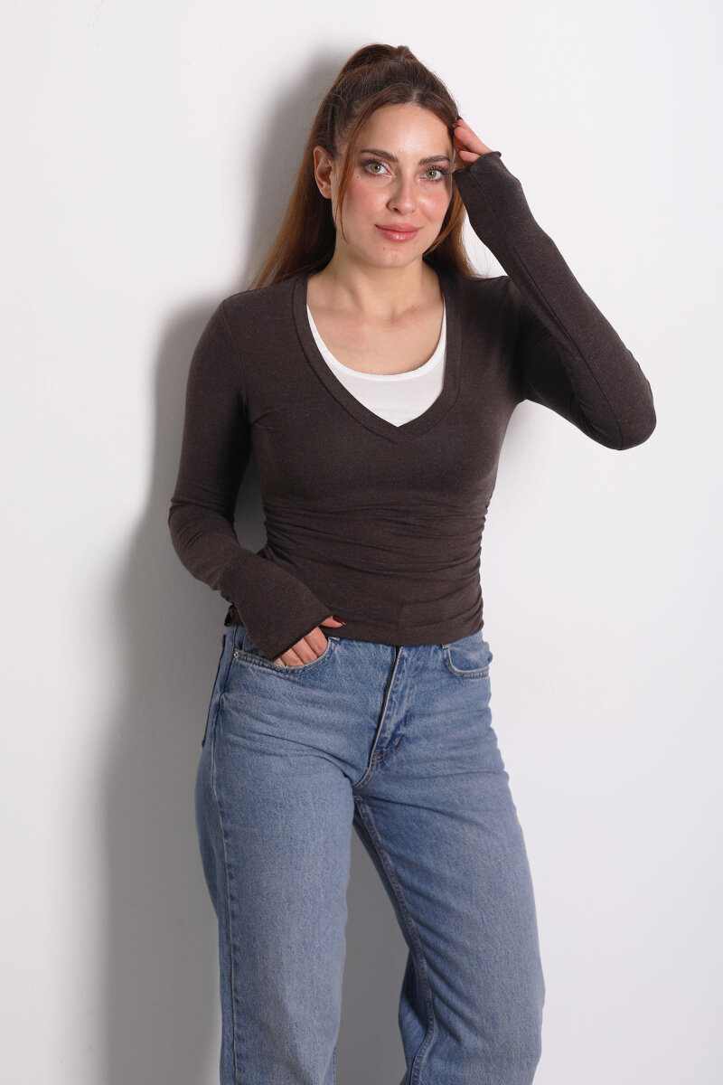 Çift V Yaka Acı Kahve Kadın Drapeli Bluz - 3