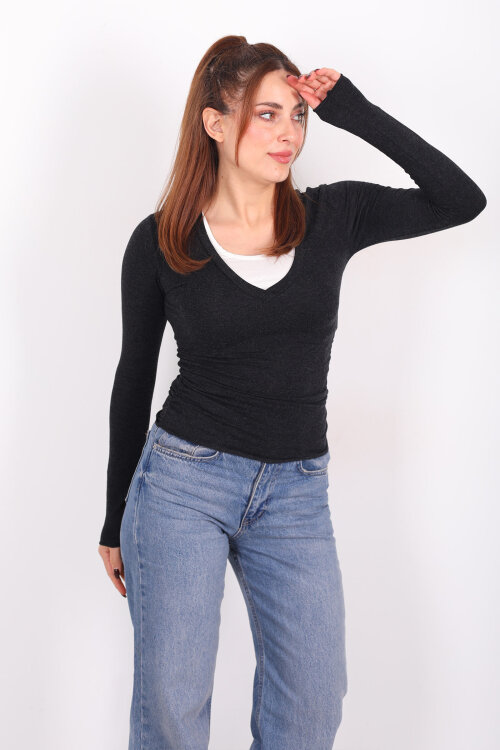 Çift V Yaka Siyah Kadın Drapeli Bluz - Berox