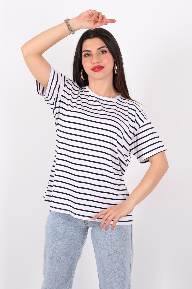 Çizgili Beyaz Kadın Oversize T-Shirt - 4