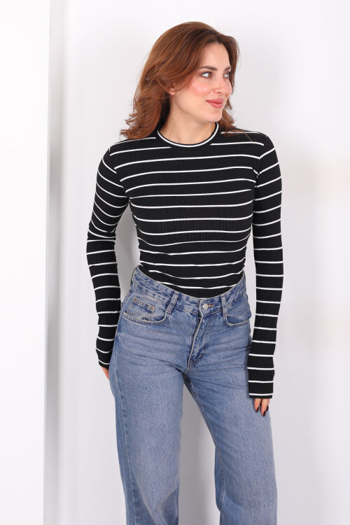 Çizgili Fitilli Siyah Kadın Parmak Geçirmeli Body - 3