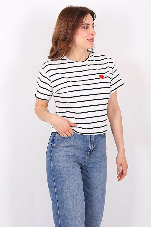 Çizgili Kalp Nakışlı Kadın Beyaz T-Shirt - Berox