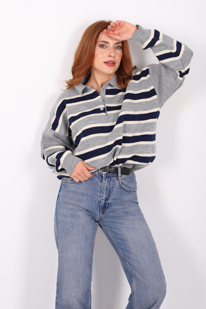 Çizgili Polo Yaka Gri Kadın Triko Kazak - 1