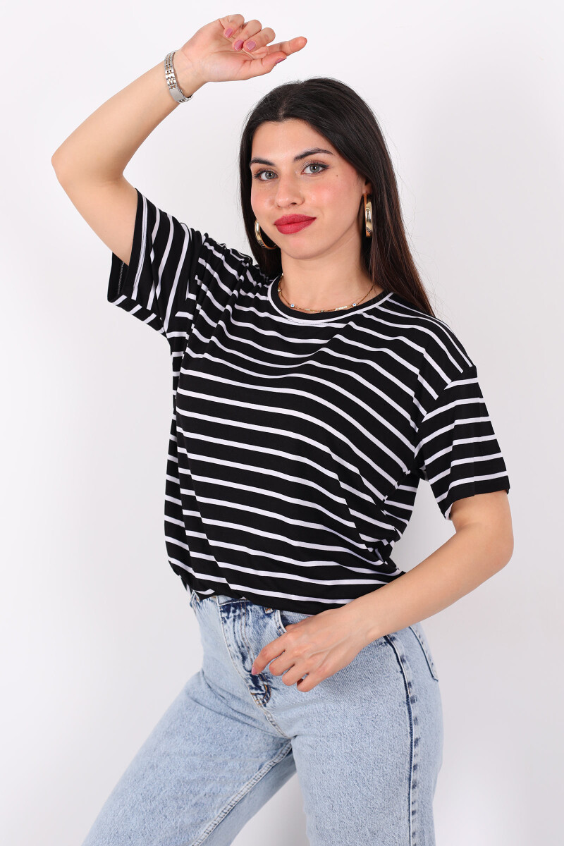 Çizgili Siyah Kadın Oversize T-Shirt - 1