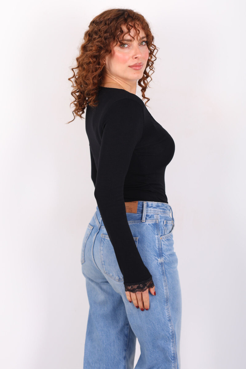 Dantel Detaylı V-Yaka Siyah Kadın Body - 5