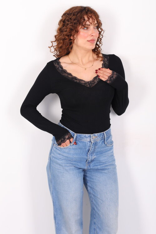 Dantel Detaylı V-Yaka Siyah Kadın Body - Berox