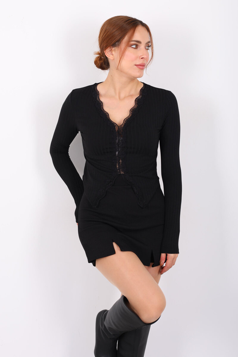 Dantel Detaylı V Yaka Siyah Kadın Fitilli Bluz - 3