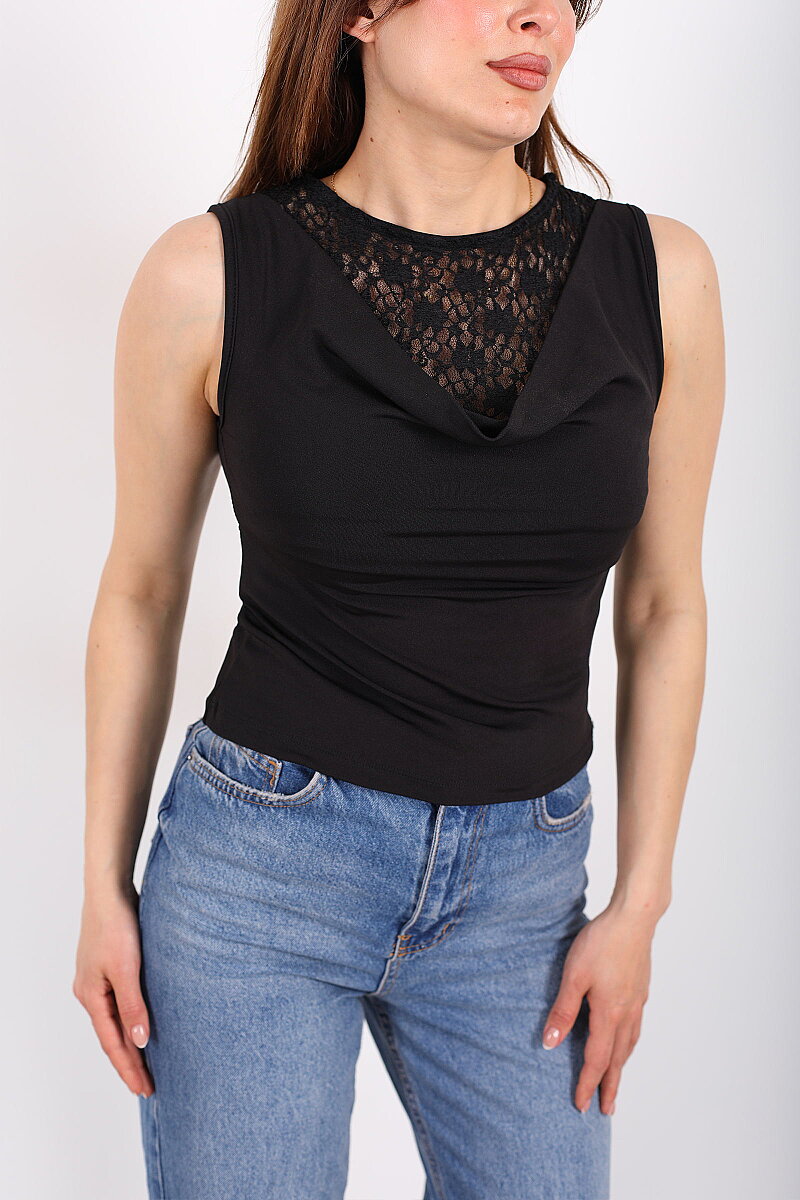 Degaje Yaka Dantelli Kadın Siyah Kolsuz Bluz - 2