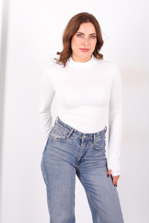 Dik Yaka Beyaz Kadın Çıtçıtlı Body - 6