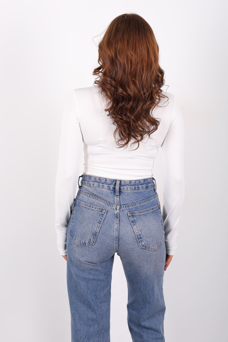 Dik Yaka Beyaz Kadın Çıtçıtlı Body - 5