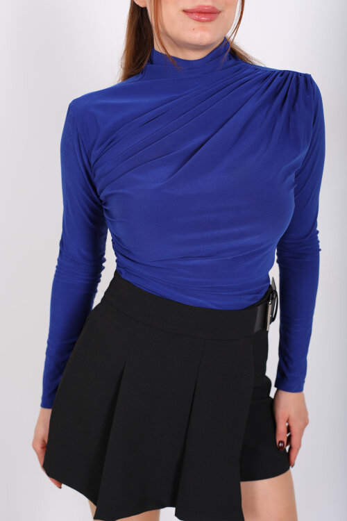 Dik Yaka Büzgü Detaylı Saks Mavisi Kadın Sandy Bluz - Berox (1)