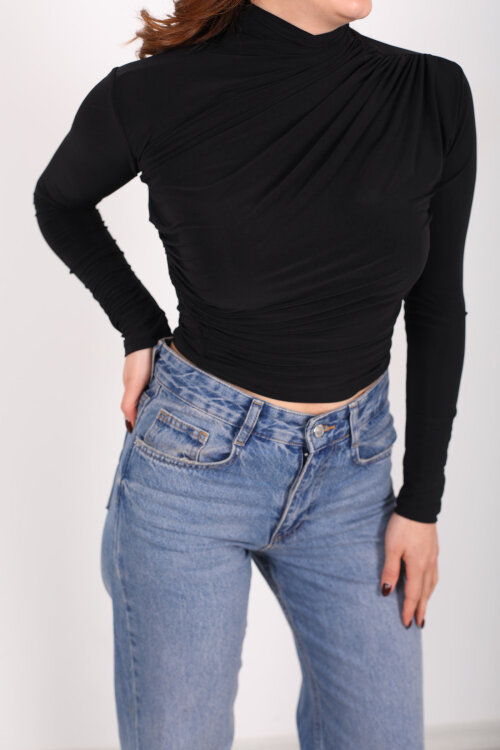 Dik Yaka Büzgü Detaylı Siyah Kadın Sandy Bluz - Berox (1)
