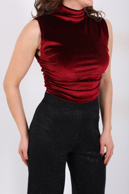 Dik Yaka Yanları Büzgülü Bordo Kadın Kadife Kolsuz Bluz - Berox (1)