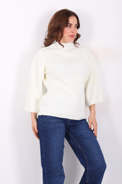 Dik Yaka Yarasa Kol Krem Kadın Kazak - Berox